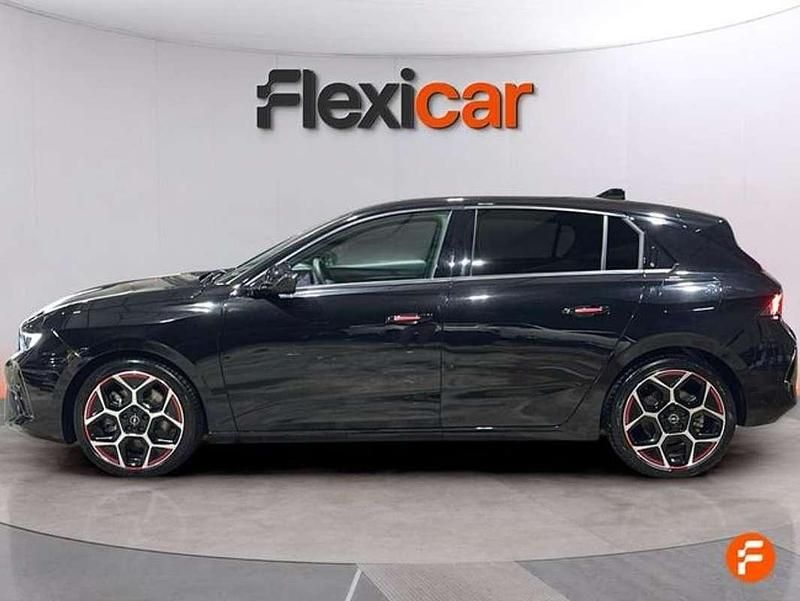 Usado Opel Astra 181 CV (133 kW) 2022 Negro Berlina