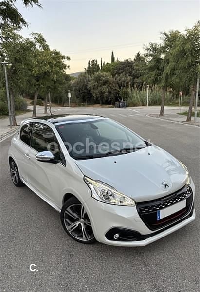 Blanco Usado 2018 Peugeot 208 GTi Utilitario | 9500 € (Super precio) - Imagen 1/4