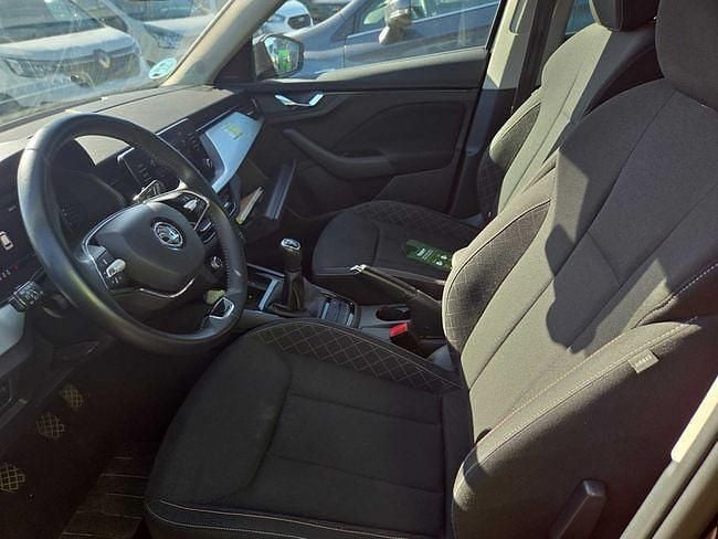 Usado Skoda Kamiq Selection 150 CV (110 kW) 2024 Negro SUV