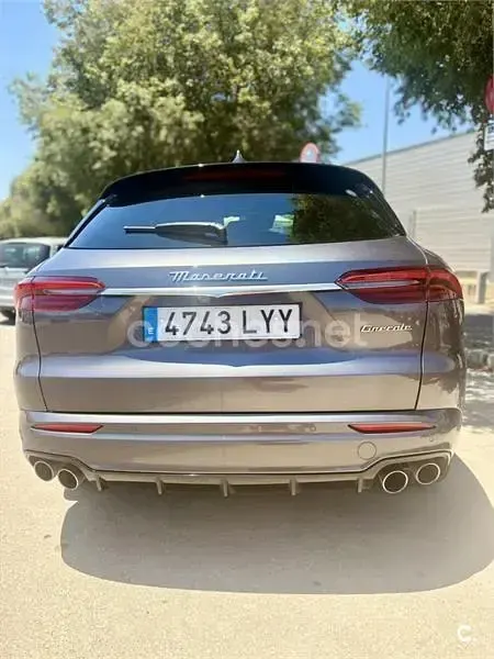 Usado Maserati Grecale GT 300 CV (220 kW) 2022 Gris / plata SUV