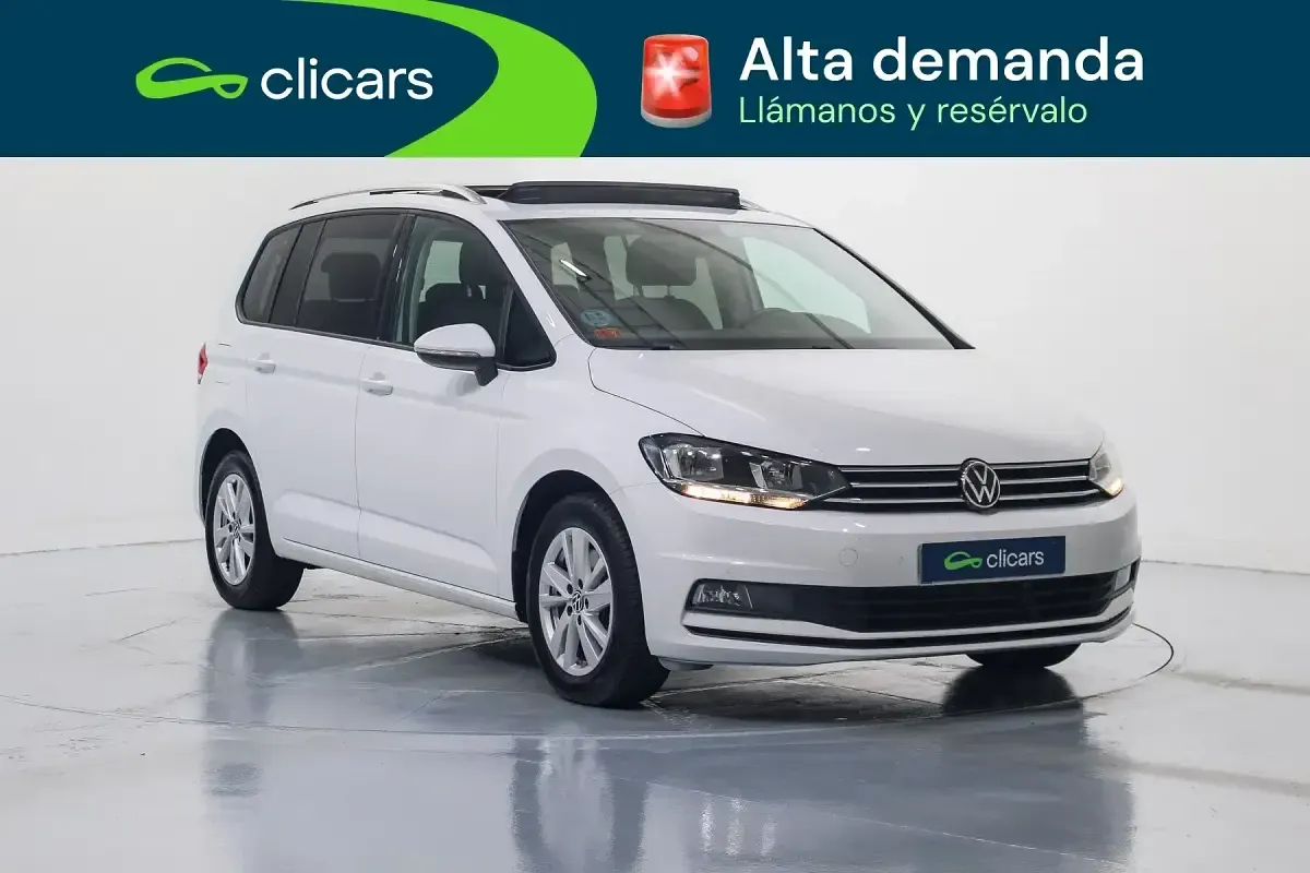 Usado VW Touran Advance 150 CV (110 kW) 2021 Blanco Monovolumen