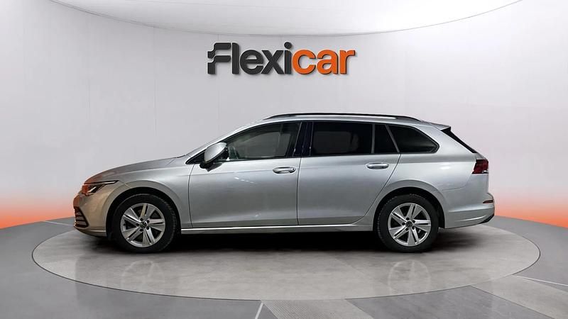 Usado VW Golf VIII Life 116 CV (85 kW) 2022 Gris Familiar