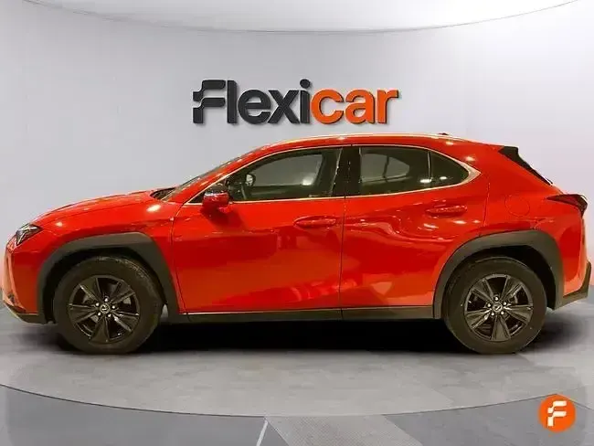 Usado Lexus UX Business Edition 184 CV (135 kW) 2022 Rojo SUV