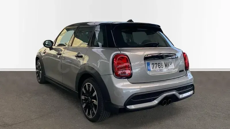Usado Mini Cooper S 178 CV (130 kW) 2023 Gris / plata Utilitario