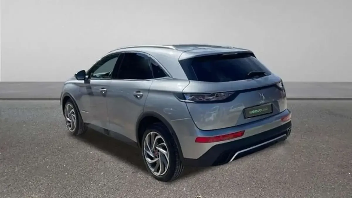 Usado DS Automobiles DS7 Crossback So Chic 131 CV (96 kW) 2019 Gris SUV