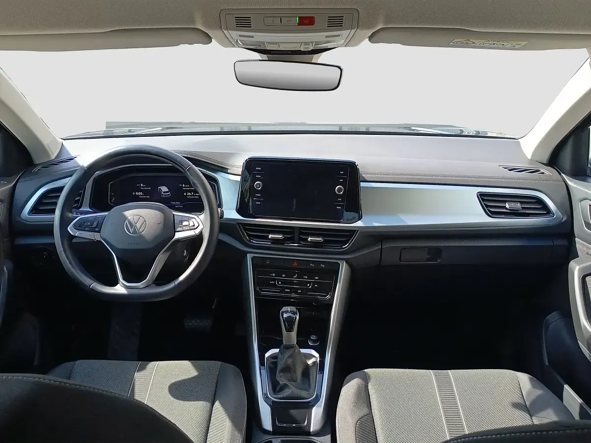 Usado VW T-Roc Life 150 CV (110 kW) 2022 Negro SUV