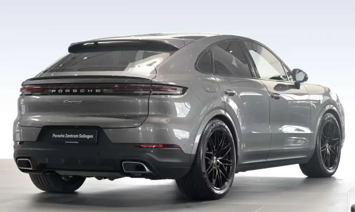 Usado Porsche Cayenne 470 CV (345 kW) 2024 Gris SUV