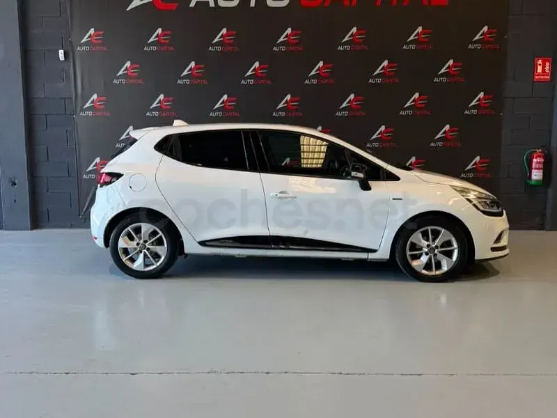 Usado Renault Clio IV LIMITED 90 CV (66 kW) 2016 Blanco Berlina