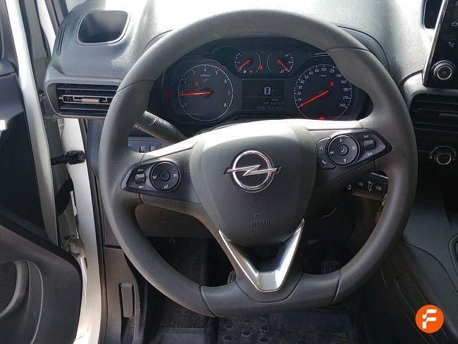 Usado Opel Combo Edition 102 HP (75 kW) 2022 Branco Monovolume