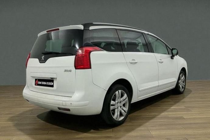 Usado Peugeot 5008 Allure 115 CV (84 kW) 2014