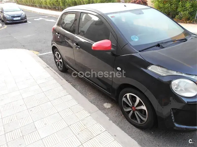 Usado Citroën C1 Feel 82 CV (60 kW) 2017 Negro Utilitario