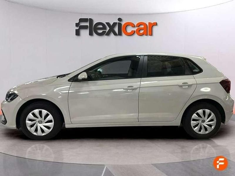 Usado VW Polo Life 95 CV (69 kW) 2022 Beige Utilitario