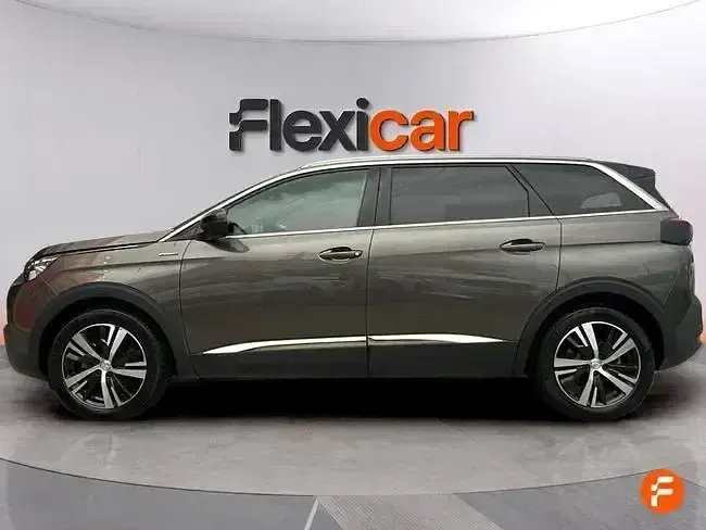 Usado Peugeot 5008 GT-line 130 CV (95 kW) 2018 Verde SUV