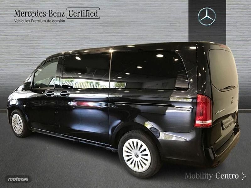 Usado Mercedes Vito 2023 Gris Van