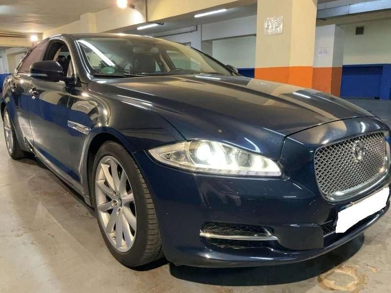 Usado Jaguar XJ Premium Luxury 340 CV (250 kW) 2012 Azul Berlina