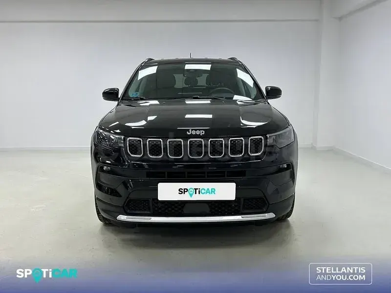 Usado Jeep Compass Limited 130 CV (95 kW) 2022 Negro SUV