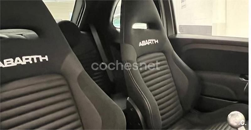 Usado Abarth 595 Competizione 180 CV (132 kW) 2022 Gris / plata Berlina