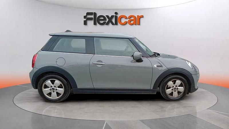 Usado Mini ONE 102 CV (75 kW) 2020 Gris Utilitario