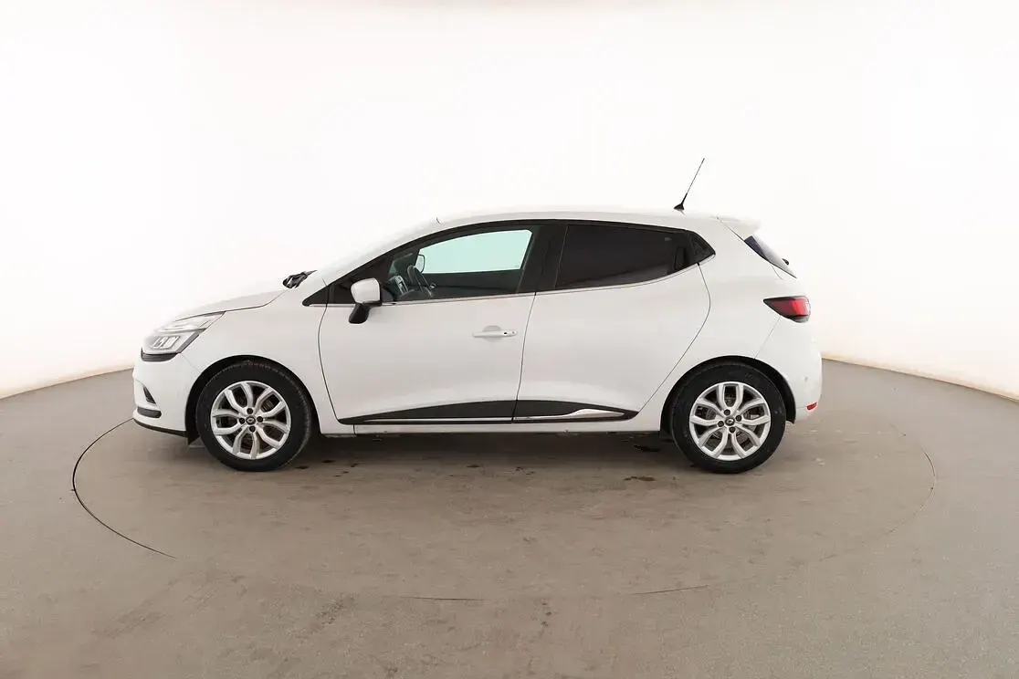 Usado Renault Clio Zen 110 CV (80 kW) 2018 Blanco Utilitario