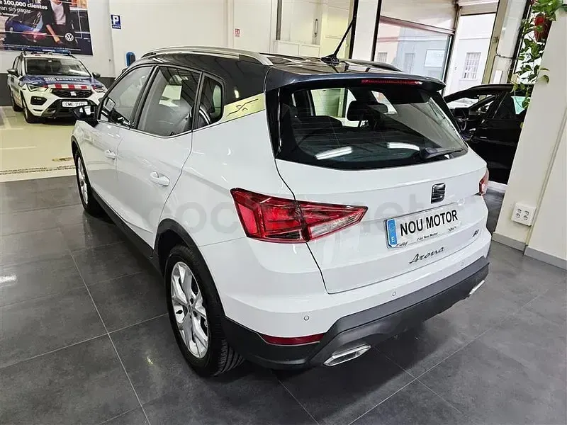 Usado Seat Arona FR 115 CV (84 kW) 2025 Blanco SUV