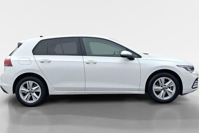 Usado VW Golf VIII Life 115 CV (84 kW) 2023 Berlina