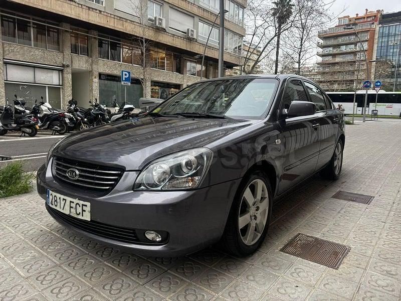 Usado Kia Magentis EX 140 CV (102 kW) 2006 Gris / plata Berlina
