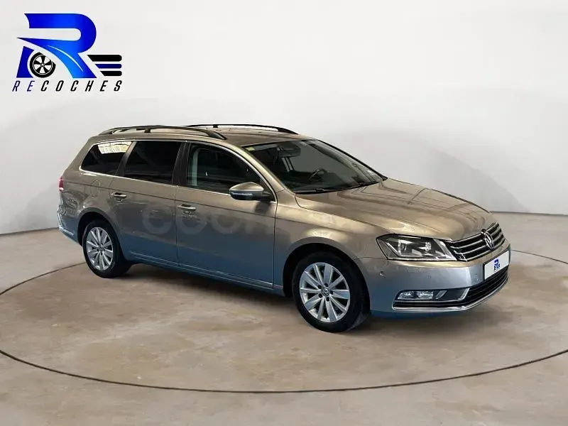 Usado VW Passat Advance 140 CV (102 kW) 2014 Marrón Familiar