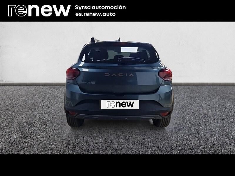 Usado Dacia Sandero Extreme 100 CV (73 kW) 2025 Verde Berlina