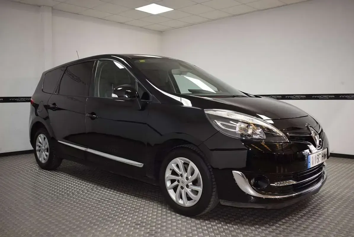 Usado Renault Scenic E-Tech Dynamique 109 CV (80 kW) 2014 Negro Monovolumen