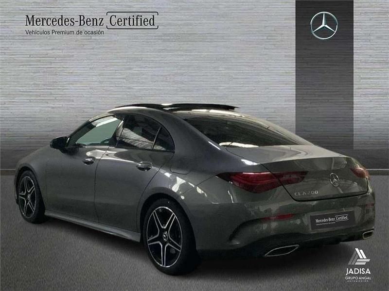 Usado Mercedes CLA200 163 CV (119 kW) 2025 Berlina