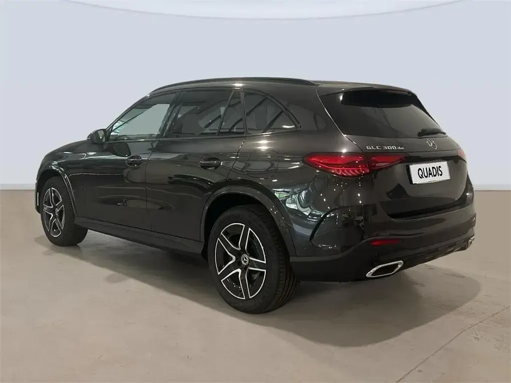 Nuevo Mercedes GLC300e 333 CV (244 kW) 2026 Gris grafito SUV