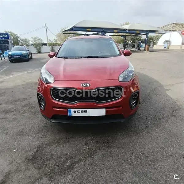 Usado Kia Sportage 135 CV (99 kW) 2016 Granate SUV