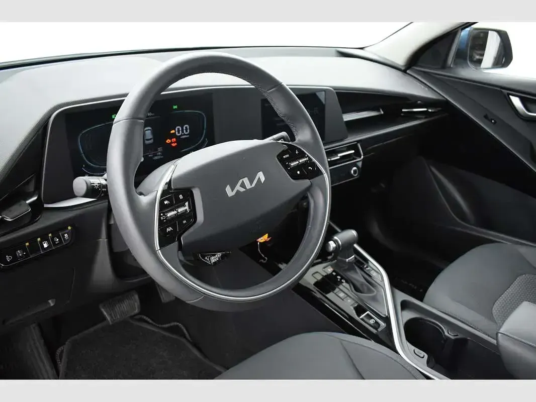 Usado Kia Niro 171 CV (125 kW) 2026 Gris SUV