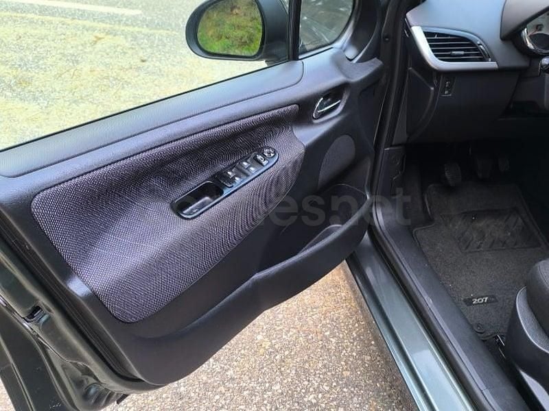Usado Peugeot 207 Premium 90 CV (66 kW) 2007 Verde Berlina