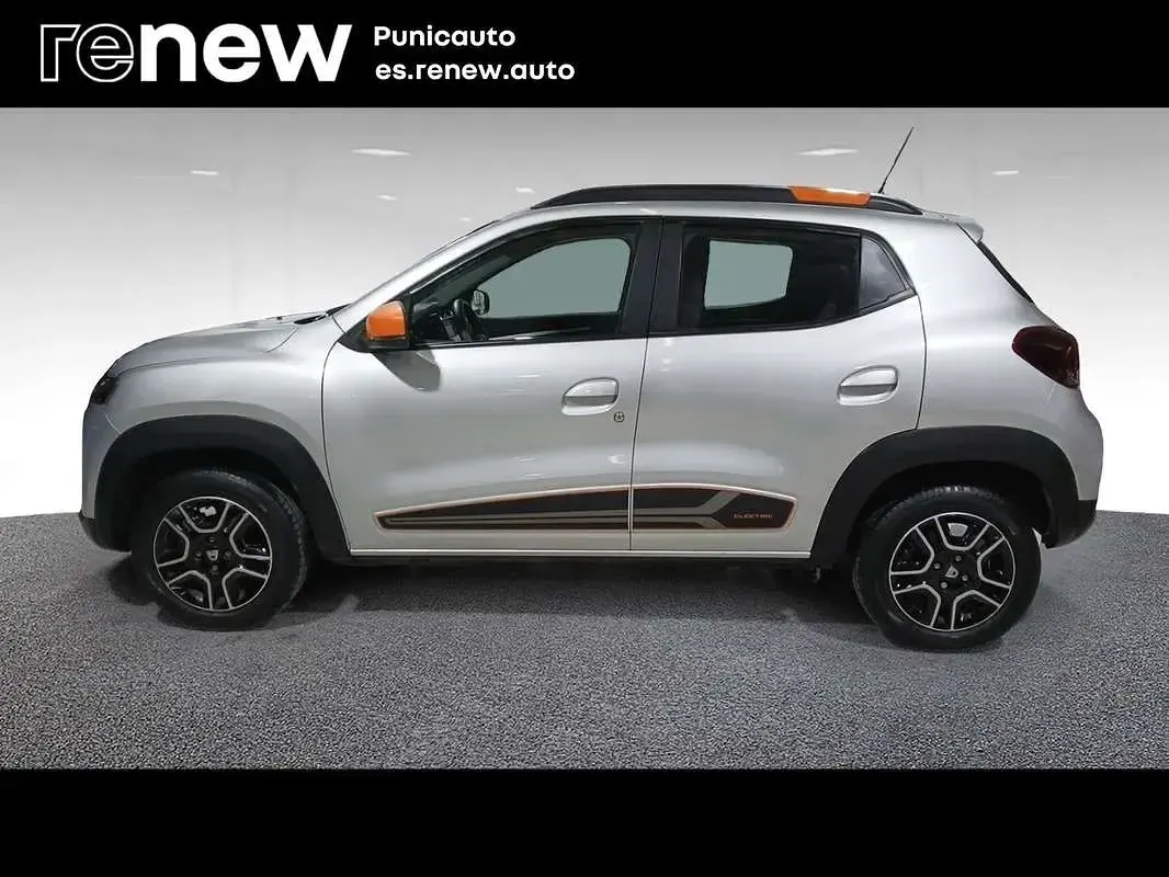 Usado Dacia Spring Comfort Plus 33 kW (45 CV) 2023 Gris Utilitario