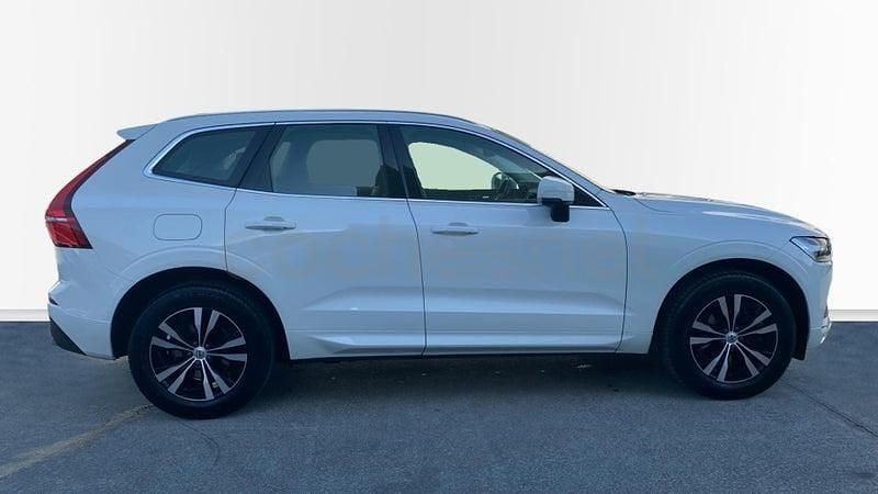 Usado Volvo XC60 Momentum 197 CV (144 kW) 2021 Blanco SUV