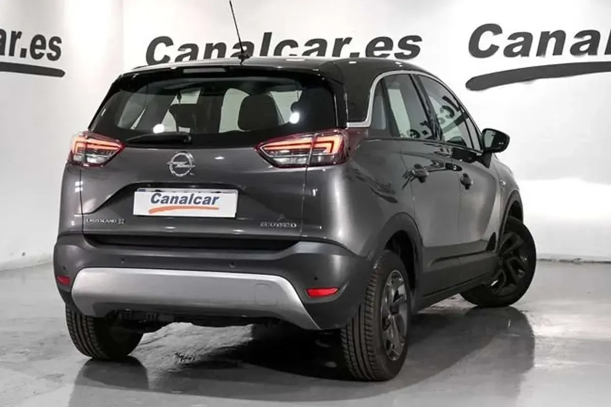 Usado Opel Crossland Innovation 102 CV (75 kW) 2019 Gris SUV