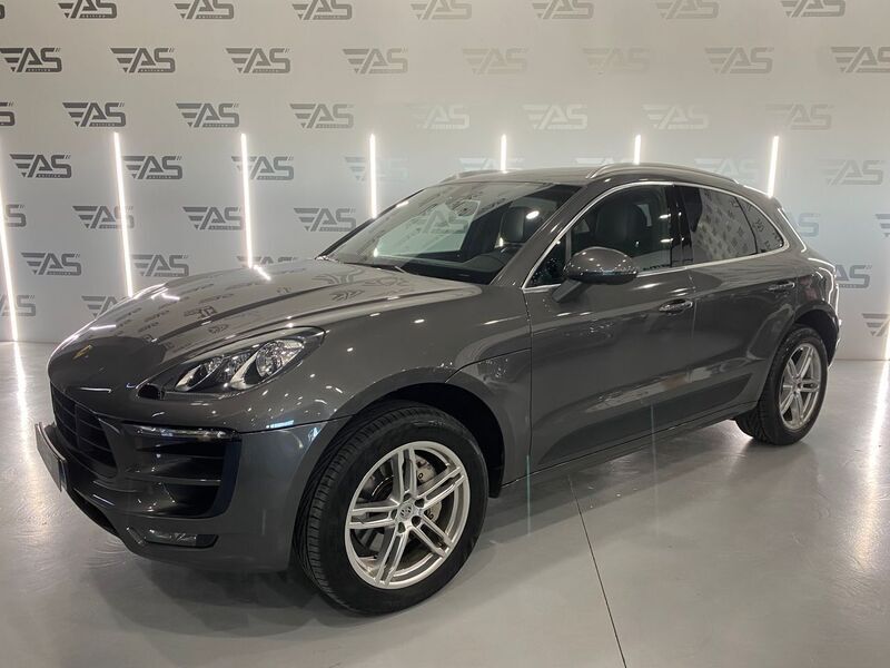 Gris Usado 2015 Porsche Macan S SUV | 39.800 € (Un poco caro) - Imagen 1/4