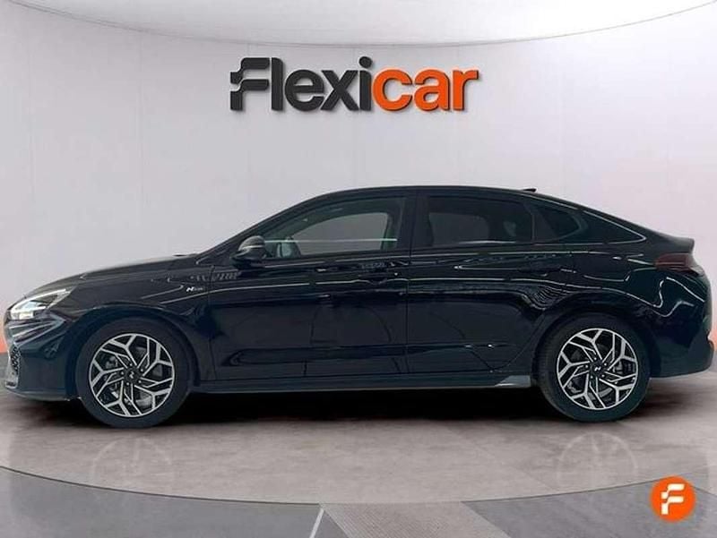Usado Hyundai i30 N Line 101 CV (74 kW) 2025 Negro Utilitario