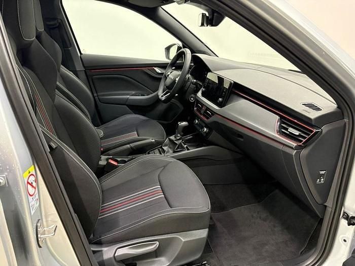 Usado Skoda Kamiq Monte Carlo 150 CV (110 kW) 2025 Gris plata SUV