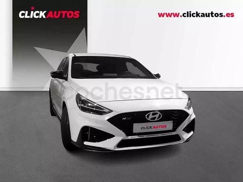Usado Hyundai i30 N Line 100 CV (73 kW) 2025 Blanco Berlina
