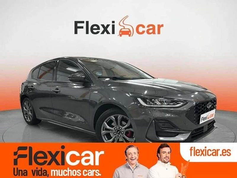 Gris Usado 2022 Ford Focus ST-Line Berlina | 14.790 € (Precio justo) - Imagen 1/4