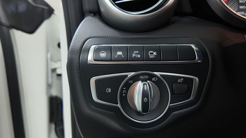Blanco Usado 2018 Mercedes C63 AMG AMG Descapotable | 59.990 € (Super precio) - Imagen 1/4