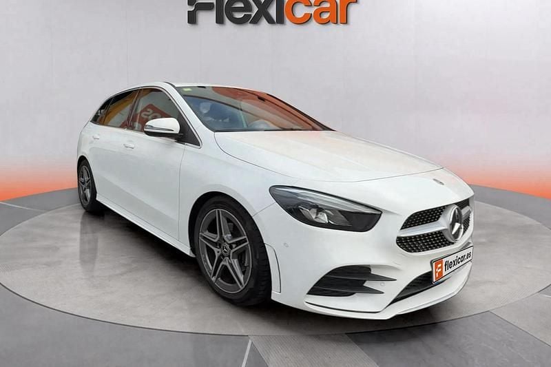 Usado Mercedes B200 150 CV (110 kW) 2020 Blanco Monovolumen