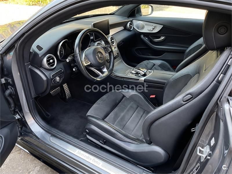Usado Mercedes C220 AMG line 170 CV (125 kW) 2017 Gris / plata Coupe