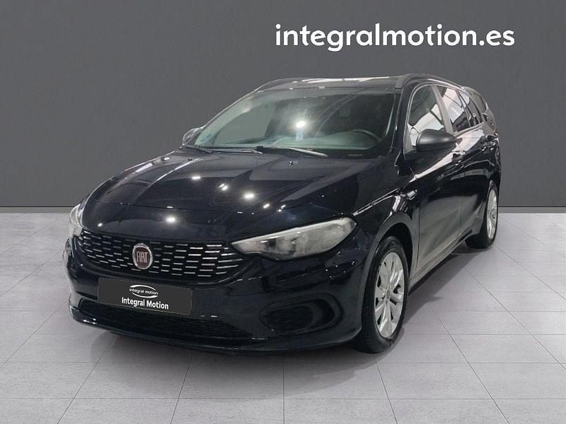 Negro Usado 2018 Fiat Tipo Easy Berlina | 8490 € (Precio justo) - Imagen 1/4