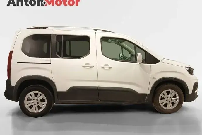Usado Peugeot Rifter Allure 100 CV (73 kW) 2021 Monovolumen