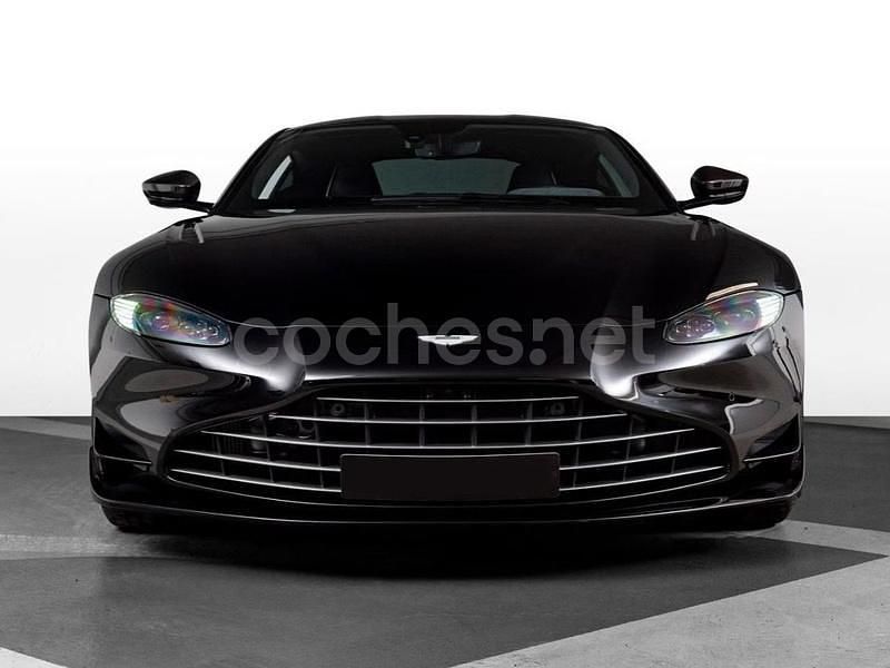 Negro Usado 2024 Aston Martin V8 Vantage Coupe | 250.000 € - Imagen 1/4