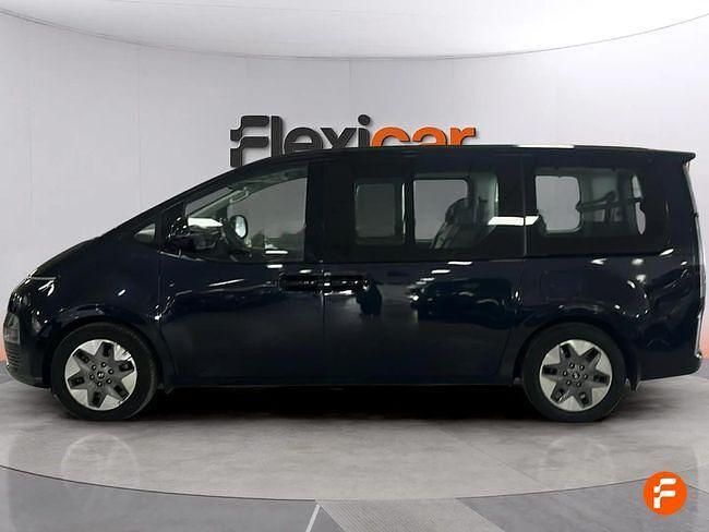 Usado Hyundai Staria 177 CV (130 kW) 2023 Azul Monovolumen