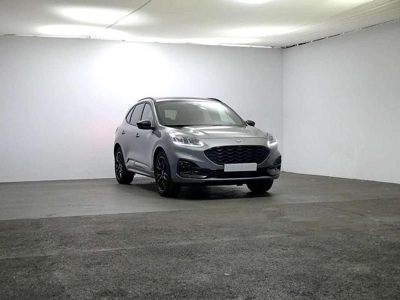 Plateado Usado 2023 Ford Kuga ST-Line X SUV | 26.300 € (Un poco caro) - Imagen 1/3
